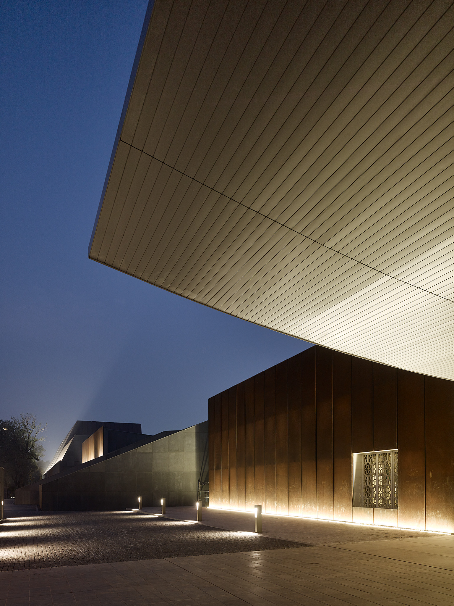 Bihar Museum / Maki and Associates + Opolis